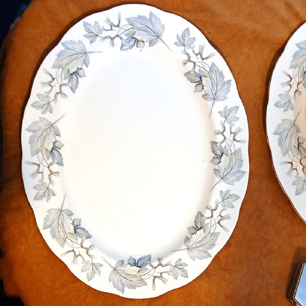 Elegant Royal Albert " Silver Maple " Oval Large Platter
